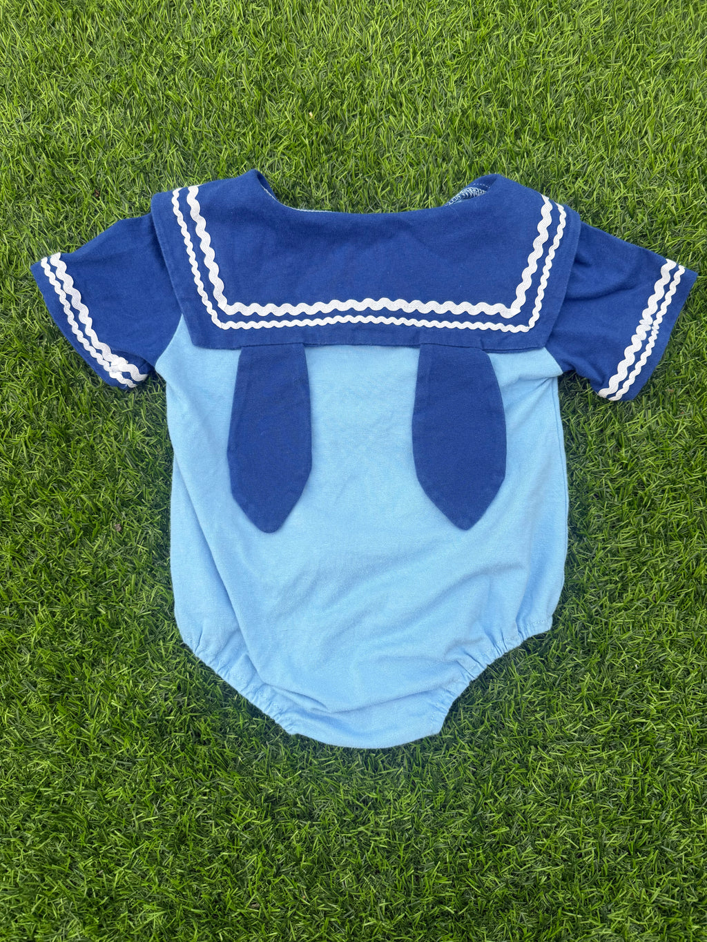 Bunny Print Vintage Baby Romper 🐰