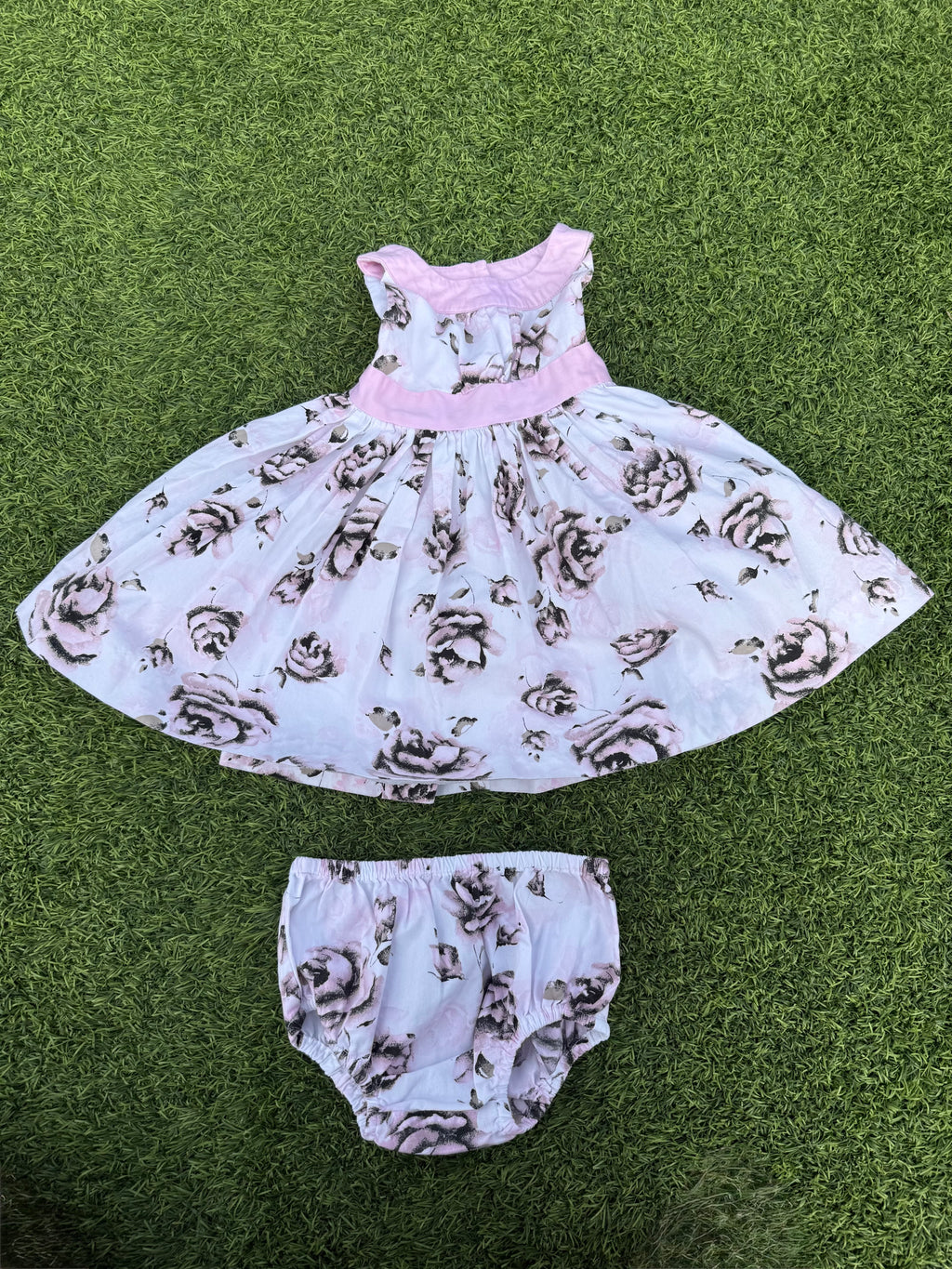 Sunday in SoHo Baby Dress Set🌸